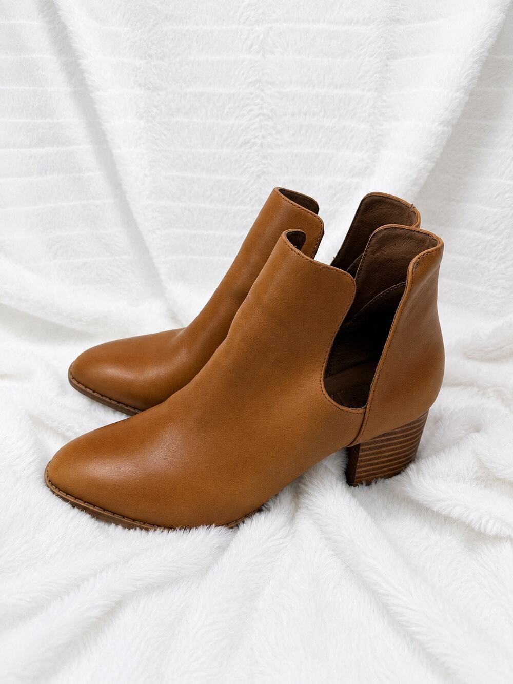 DELTAN Leather Cutout Ankle Booties Women Size 6M Cognac Block Heel Leather Sole